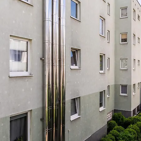 Apartment Treetop Near Mtp Poznan