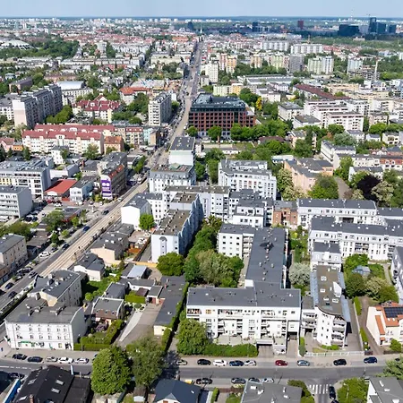 Treetop Near Mtp Lägenhet